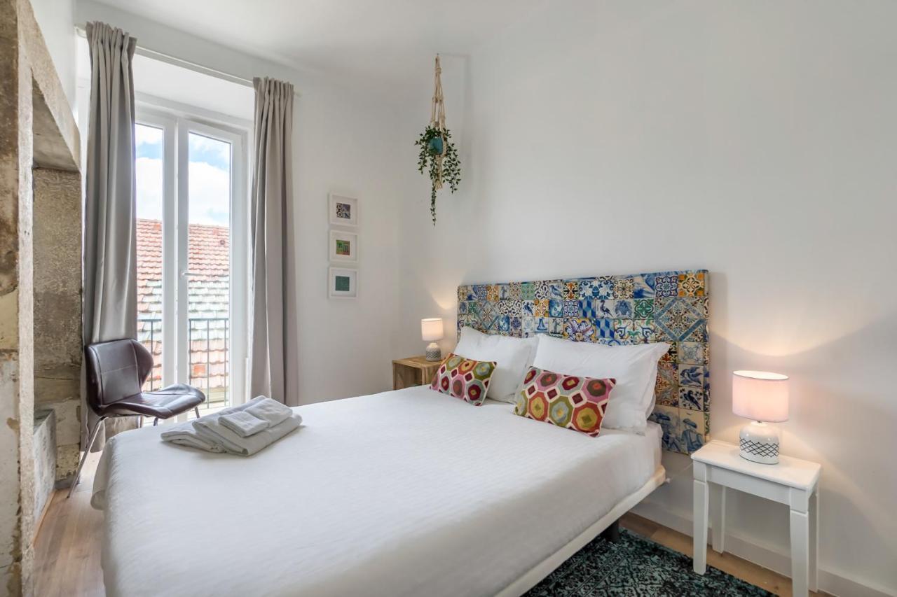 The Color Hostel Lisbon Exterior photo