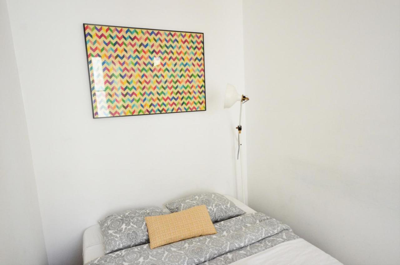 The Color Hostel Lisbon Exterior photo